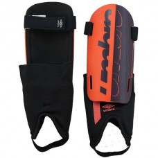 Щитки футбольные Umbro Veloce Guard W/DET SOCK арт.20812U-EXV р.L